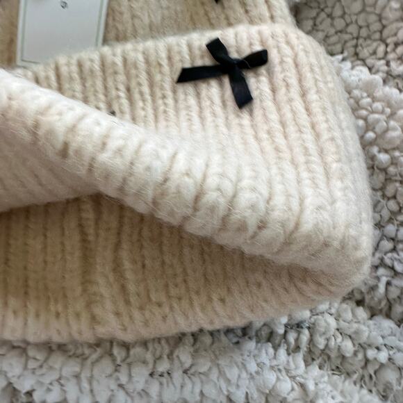 New! Arvores Women’s Cream & Black Ribbon Bows Beanie (K0088) - Picture 8 of 10